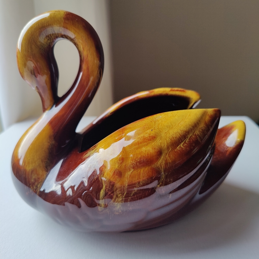 Blue Mountain Pottery | Harvest Gold  🤎💛 drip glaze | Swan Planter